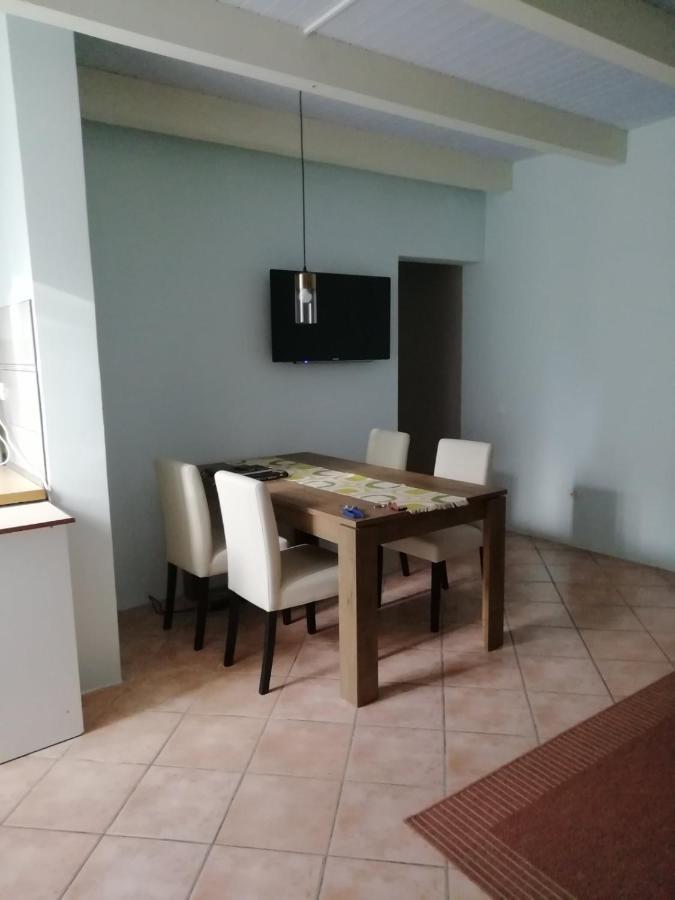 Vladimir Apartment *